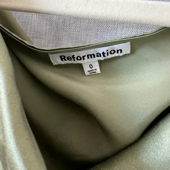 Reformation Annika Off Shoulder Silk Top - Picture 6 of 10